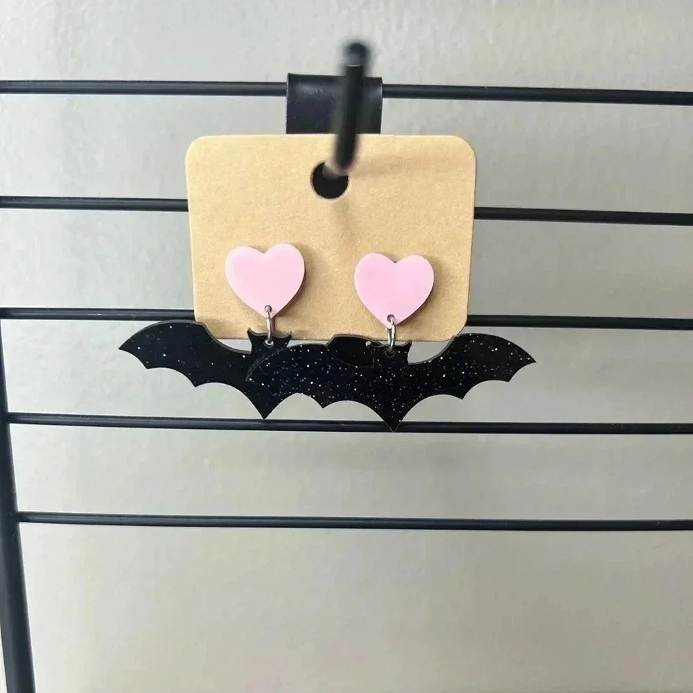 Spooky Bats Black Pink Halloween Lightweight Post Dangly Earrings NEW